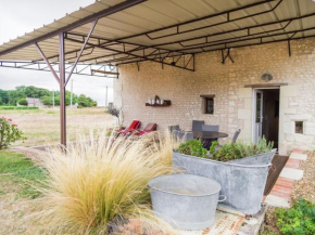 Serene Holiday Home for family vacation with partially fenced garden